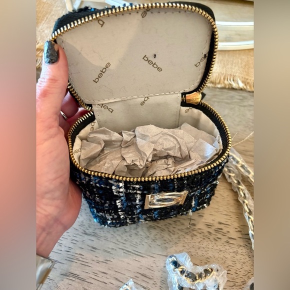 BeBe Mini Kamala Tweed Crossbody Bag W/ Chain Strap | NWT | MSRP $59 - Picture 4 of 7